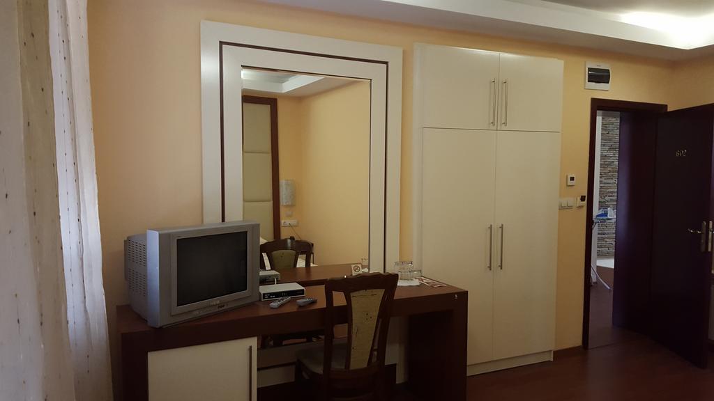 Bozukova House Hotell Sliven Rum bild