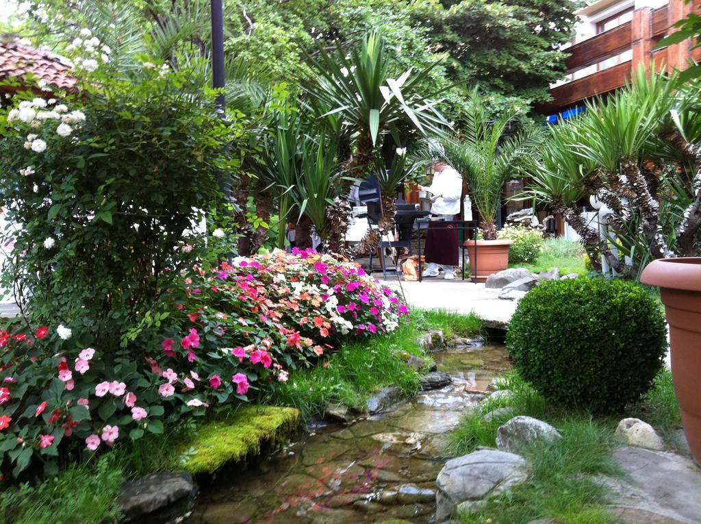 Bozukova House Hotell Sliven Exteriör bild