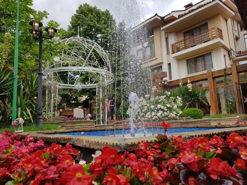 Bozukova House Hotell Sliven Exteriör bild